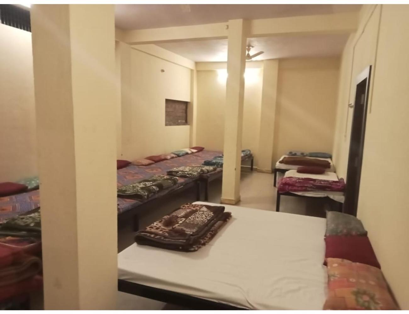 Hotel Mahakal Vishram, Ujjain Exterior photo